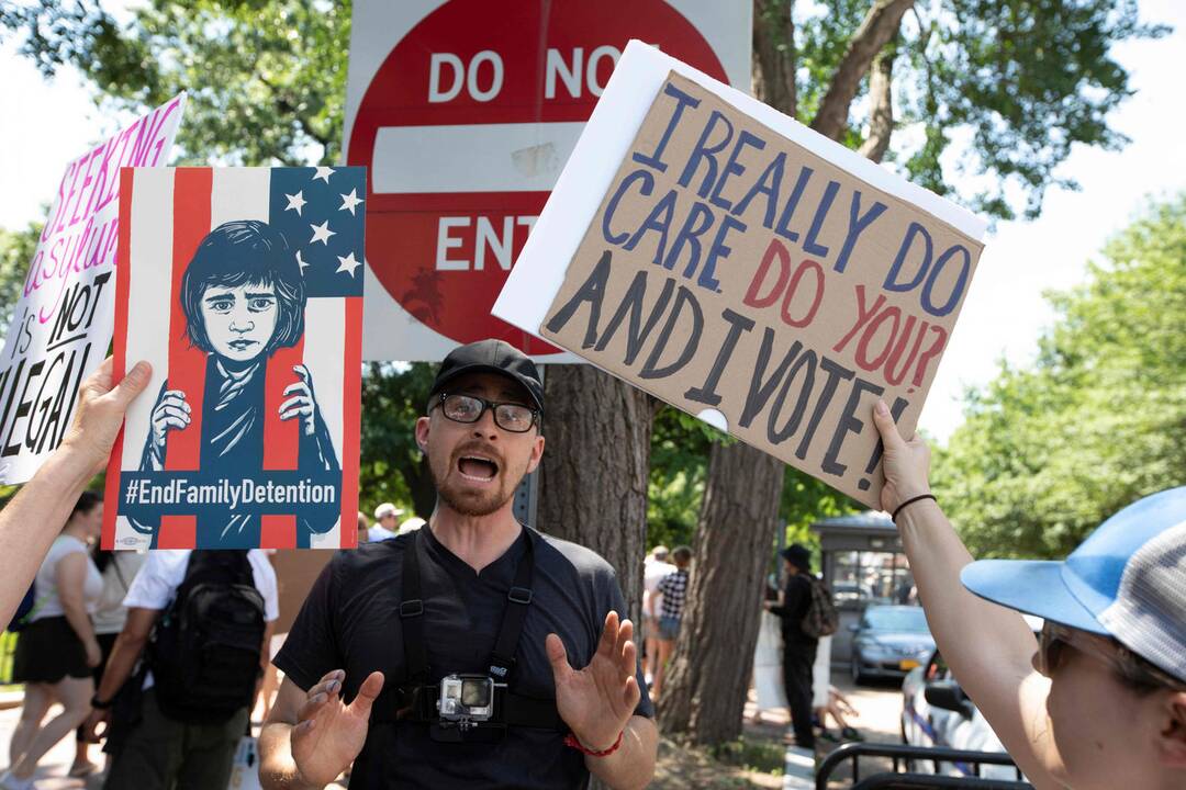 Visoje Amerikoje organizuojami protestai prieš imigracijos politiką