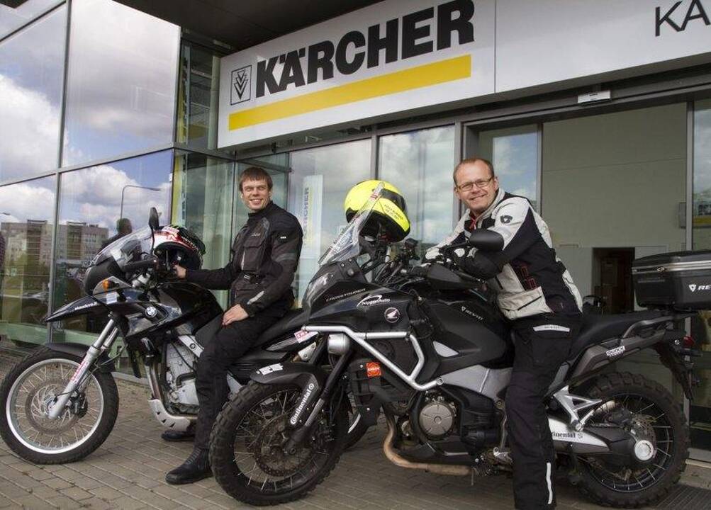 A. Bubinas ir V. Žala šturmuos Mototurizmo ralį