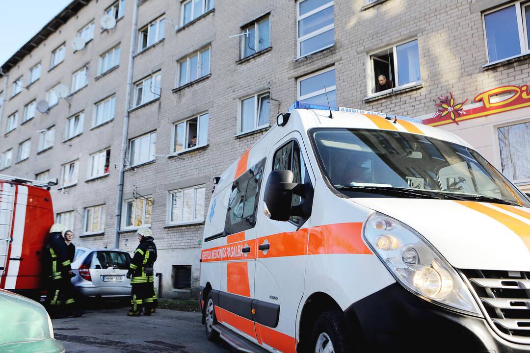Po sutuoktinių skundų apie smurtą – kova su mirtimi