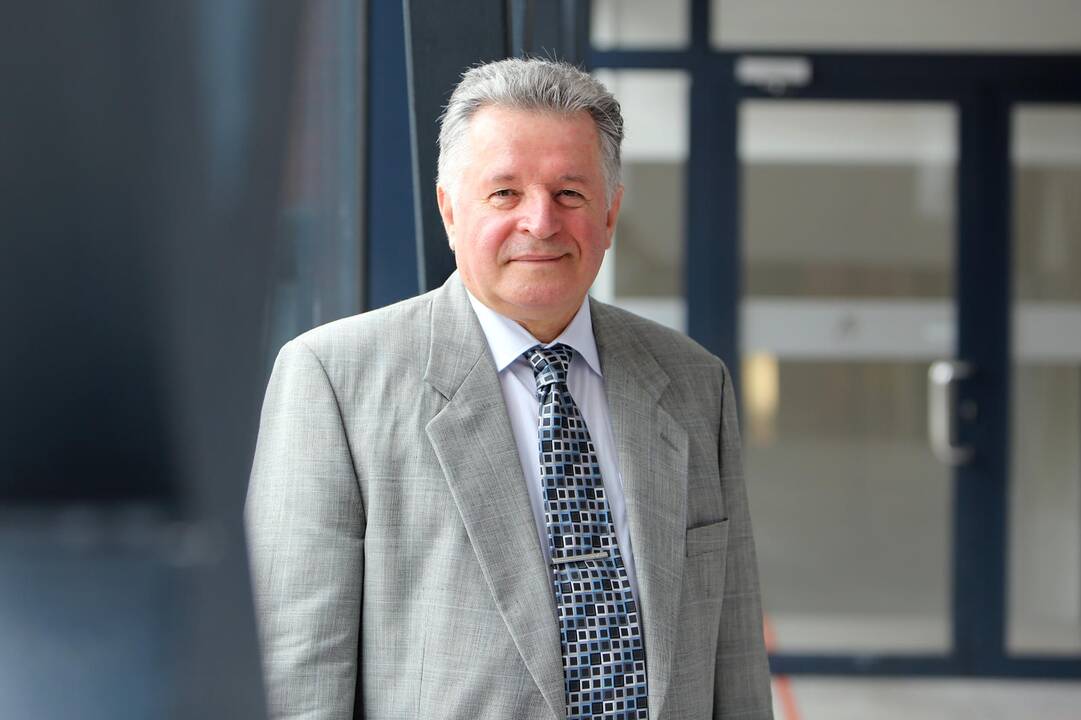 Tradicija: Metų jūrininko rinkimai įsibėgėjo. Pernai šį garbingą titulą pelnė kompanijos "DFDS Seaways" keltui vadovaujantis kapitonas H.Žalandauskas.