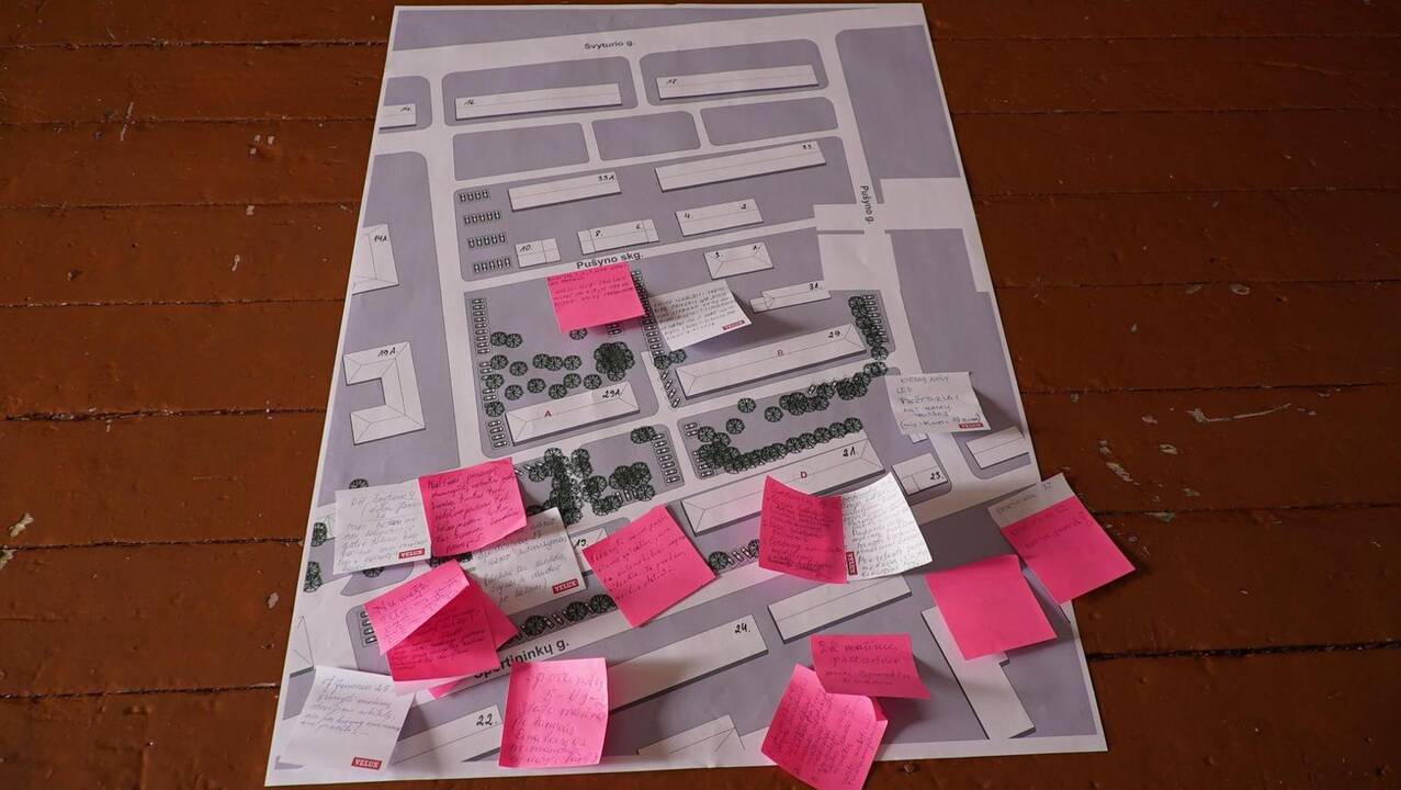 Rūpesčiai: kelių kiemų atnaujinimo projektą teko derinti su daugybe specialistų, tačiau realių kvartalo atnaujinimo darbų gyventojai vis nesulaukia ir dar nežinia kada sulauks.