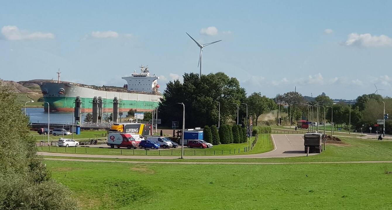 Vietovė: Ijmuideno uostas prie Šiaurės jūros žvelgiant nuo laivo „Princess Seaways“.
