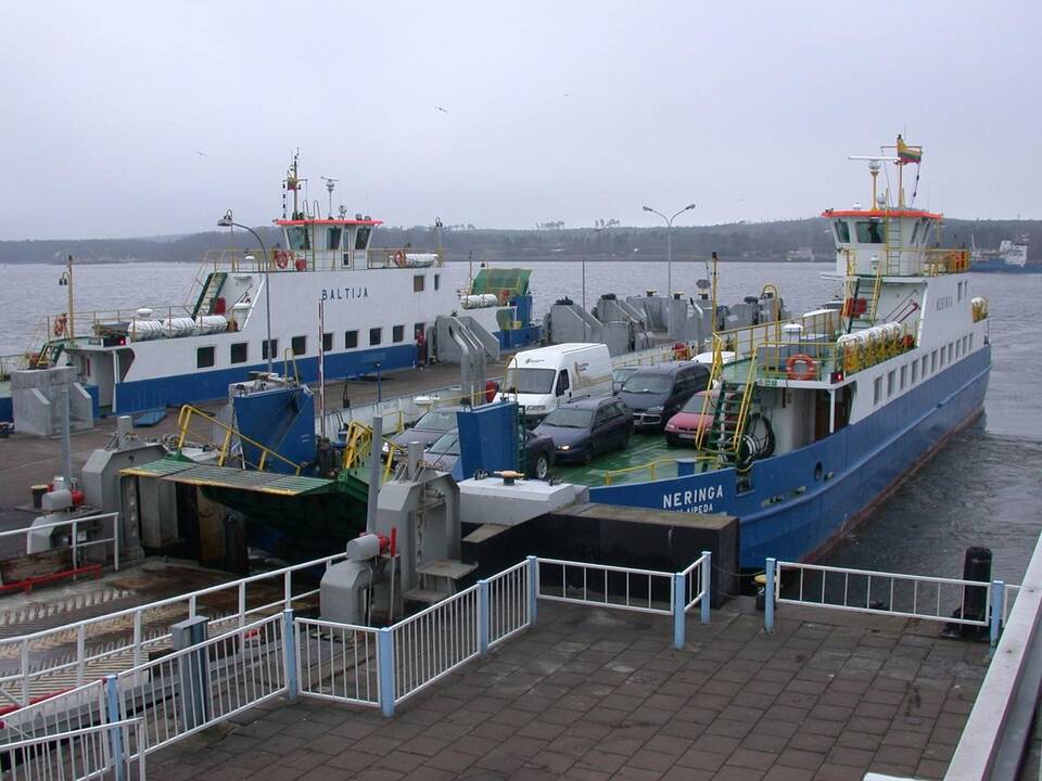 Planas: manoma, kad piko valandomis vienu metu du keltai krausis vienoje perkėlos pusėje ir du kitoje.