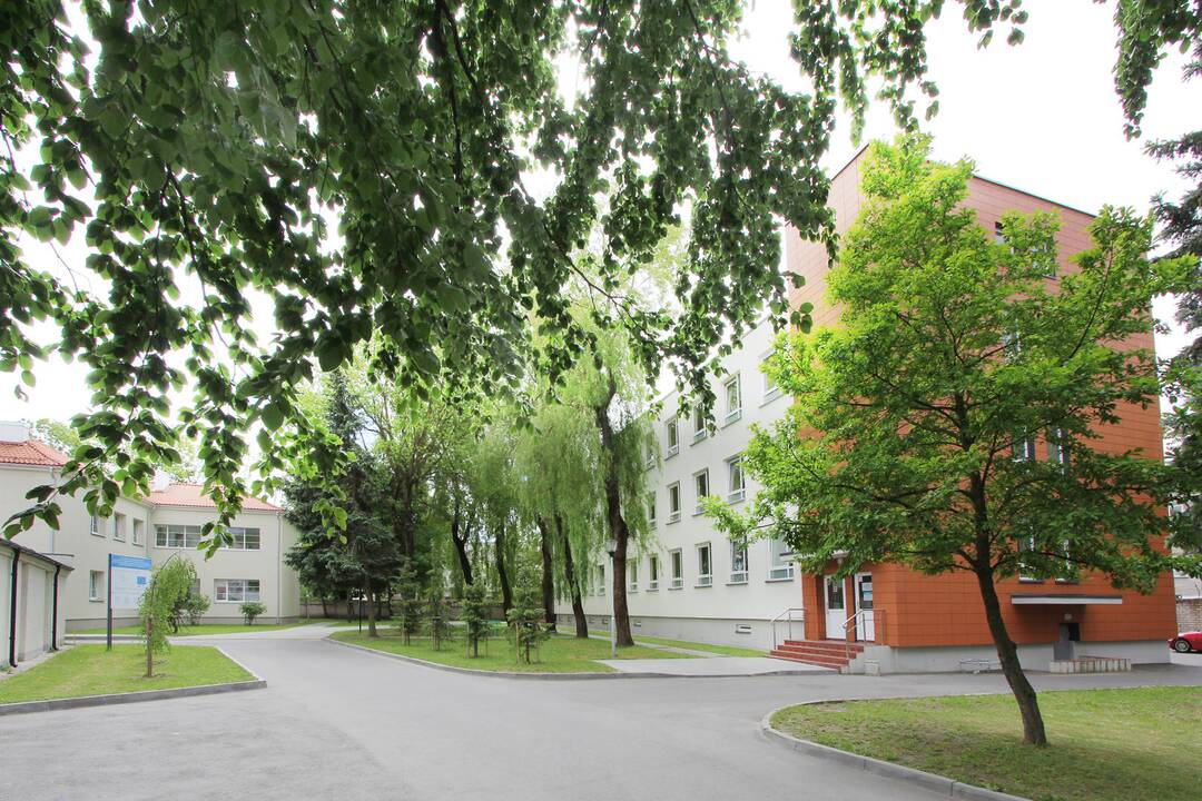 Sti­lius: se­na­sis is­to­ri­nis li­go­ni­nės pa­sta­tas – tar­pu­ka­rio Klai­pė­do­je ma­din­gos bau­hau­zo ar­chi­tek­tū­ros sti­liaus pa­vyz­dys.