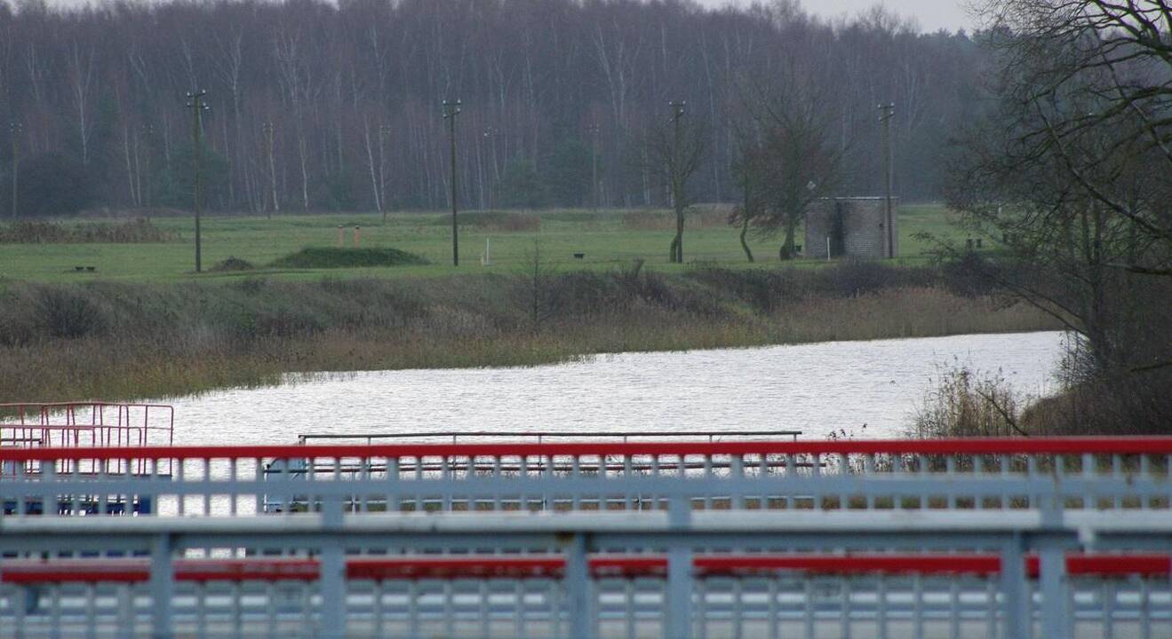 Vieta: už tilto per Vilhelmo kanalą nuo Malkų įlankos ties Klaipėdos konteinerių terminalu prasideda 3-ioji vandenvietė.