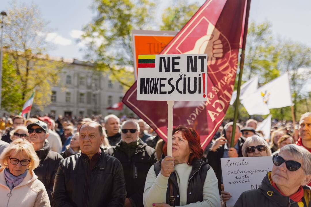 Nerimsta aistros dėl NT mokesčio: politikams – teisininkų perspėjimas