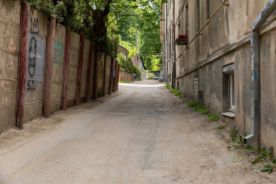 Šventė: naujaisiais laiptais ne tik saugu, net ir smagu laipioti.
