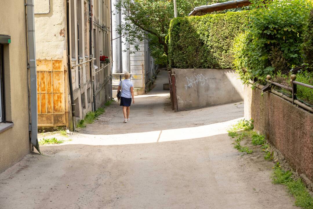 Šventė: naujaisiais laiptais ne tik saugu, net ir smagu laipioti.