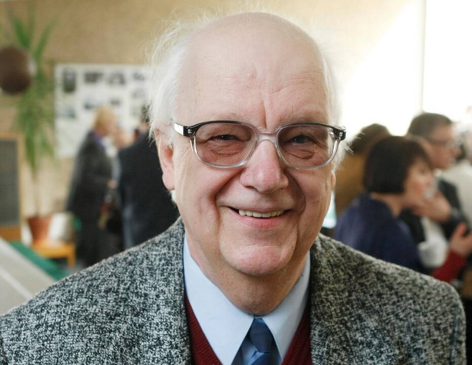 Legendinės dainos „Vėjas man pasakė“ kūrėjas švenčia 75-metį