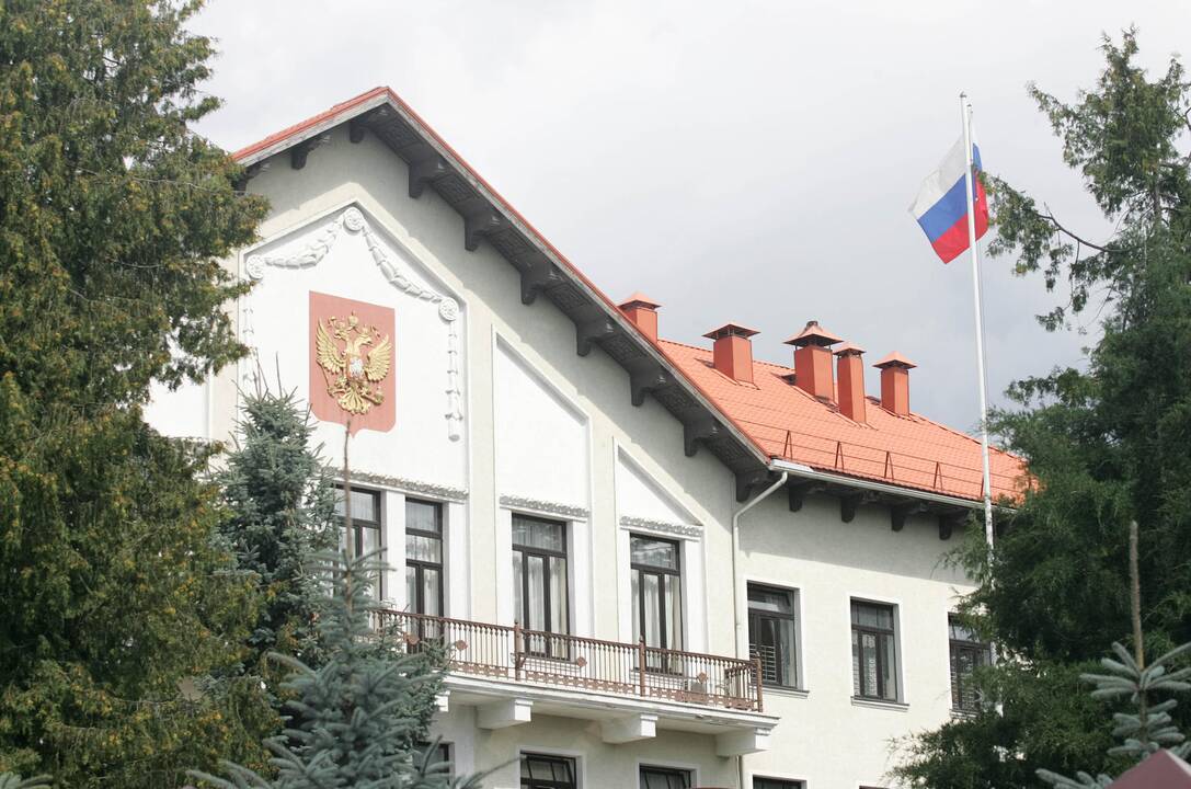 VSD Rusijos šnipu įvardytas V. Katula tęsia darbą Rusijos ambasadoje