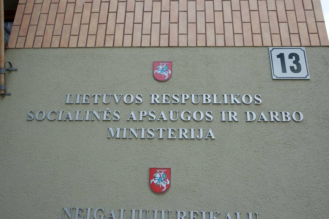 Iš Socialinės apsaugos ir darbo ministerijos traukiasi du viceministrai