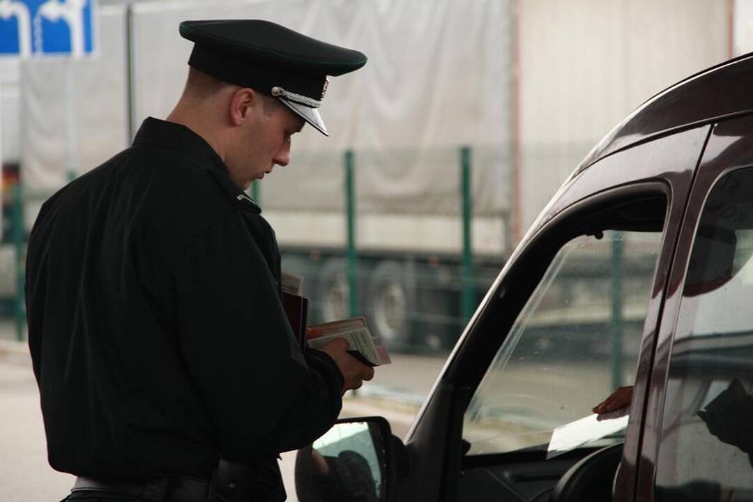 Sulaikyti keturi teisėsaugos ieškoti lietuviai ir rusai