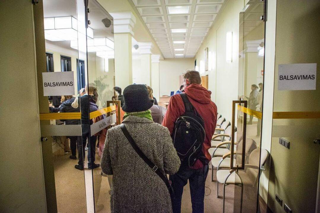 Seimo rinkimuose jau balsavo per 137 tūkst. žmonių