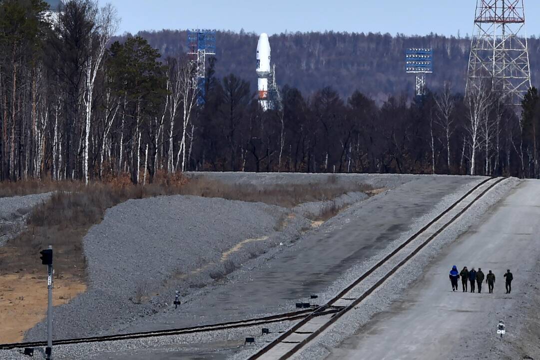 Rusija atidėjo pirmąjį raketos startą iš Rytų kosmodromo