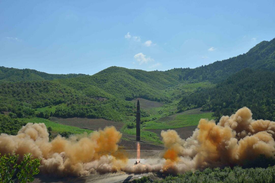 Tarpžemyninė raketa