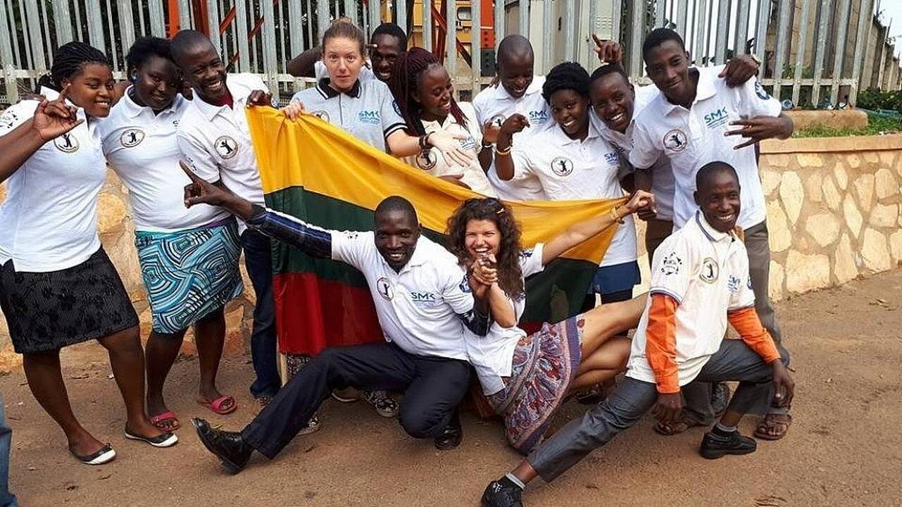 Savanorė: dėl savo brangumo savanorystė Afrikoje dažnai tampa verslu