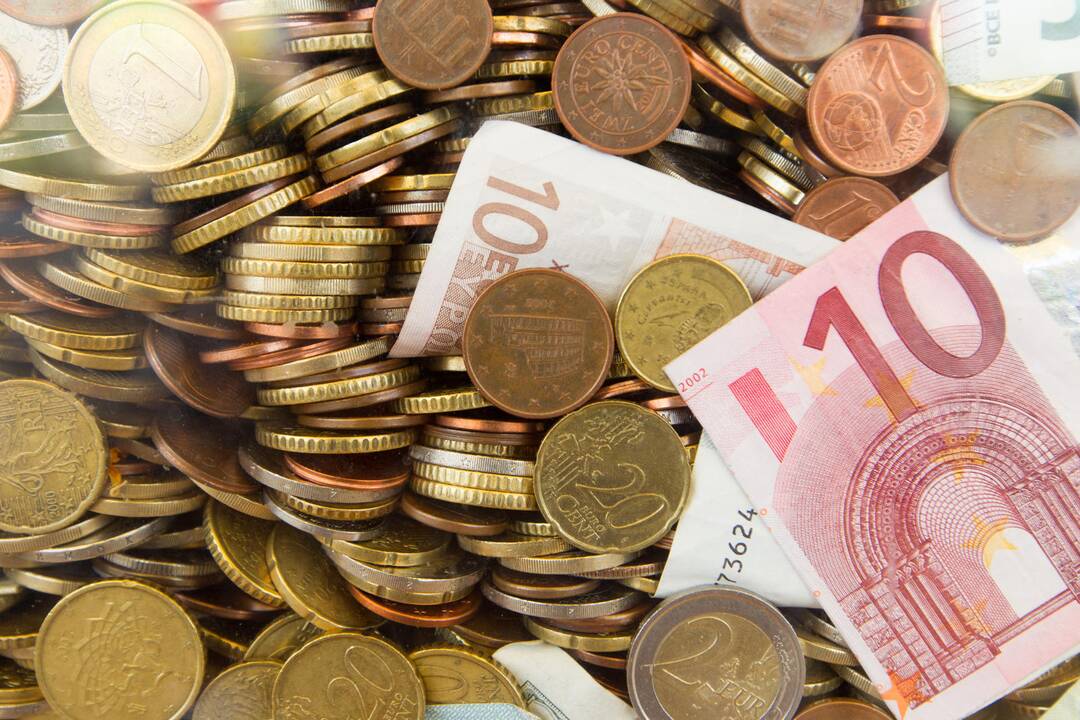 Lietuva neketina perfinansuoti savo skolos