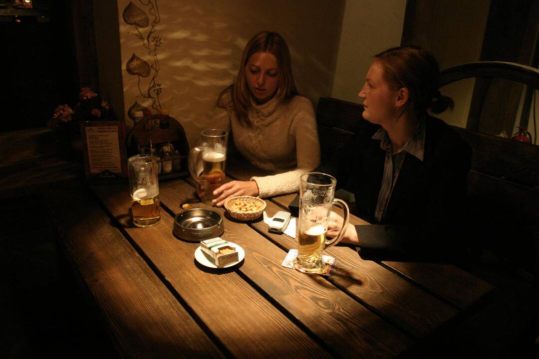 Statistikai: vienam Lietuvos gyventojui pernai teko 13,2 litro alkoholio