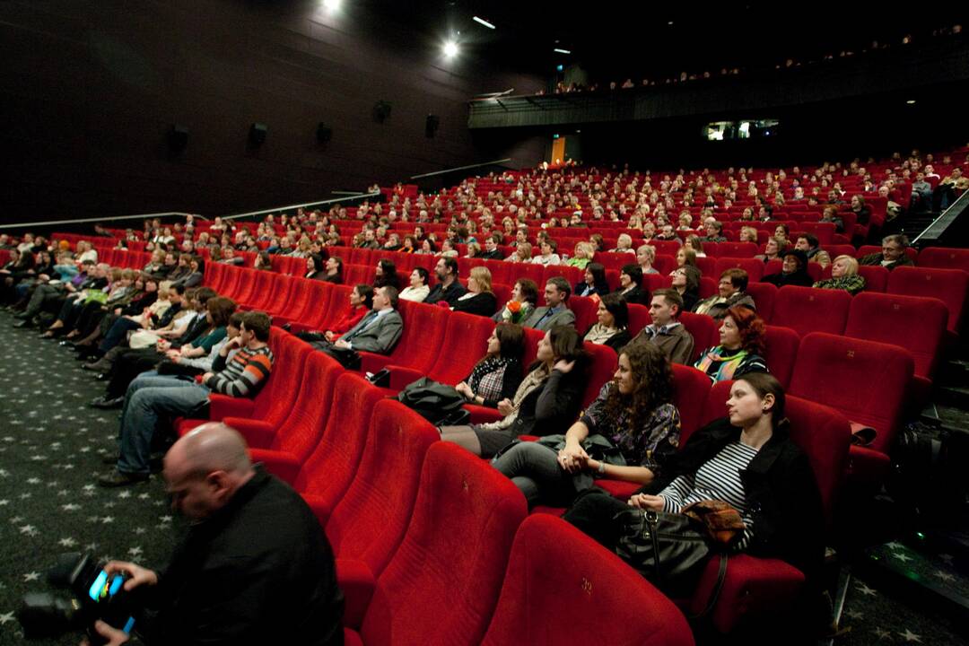 „Forum Cinemas“ už kartelinį susitarimą gavo 1,4 mln. eurų baudą