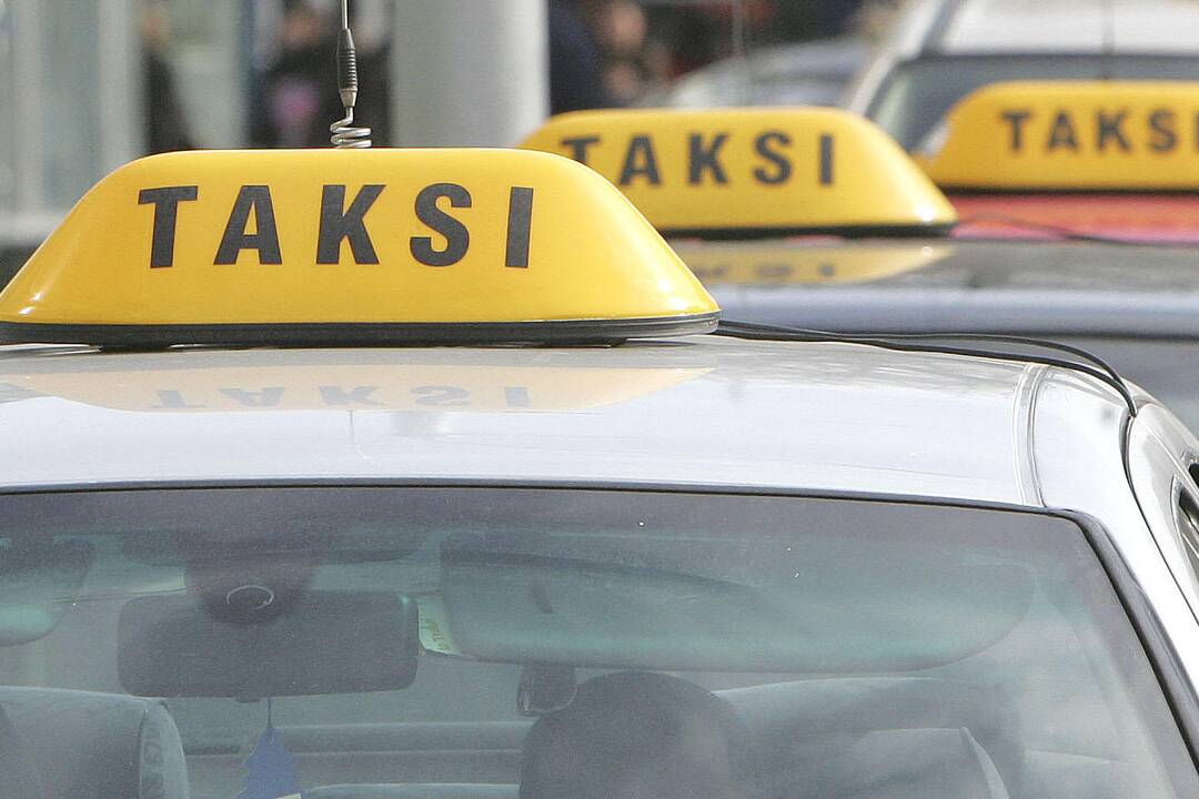 Taksistas apvogė klaipėdietį