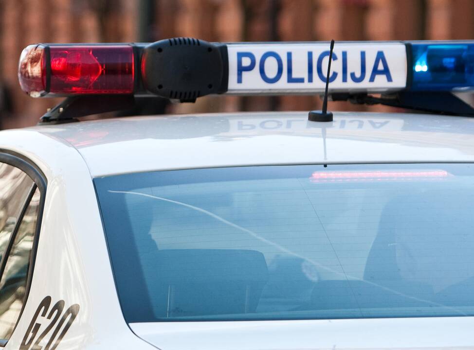 Dėl Lazdijų mokytojo kompiuteryje rastos pornografijos pradėtas tyrimas