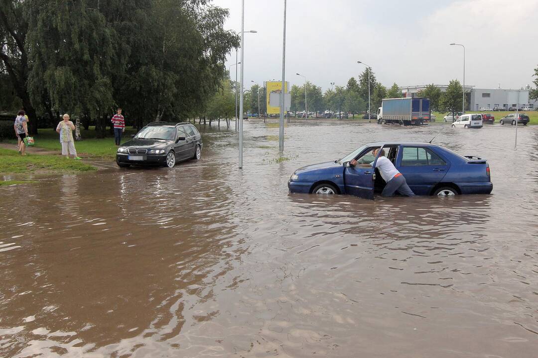 Į balą su automobiliu – tik gerai pamąsčius