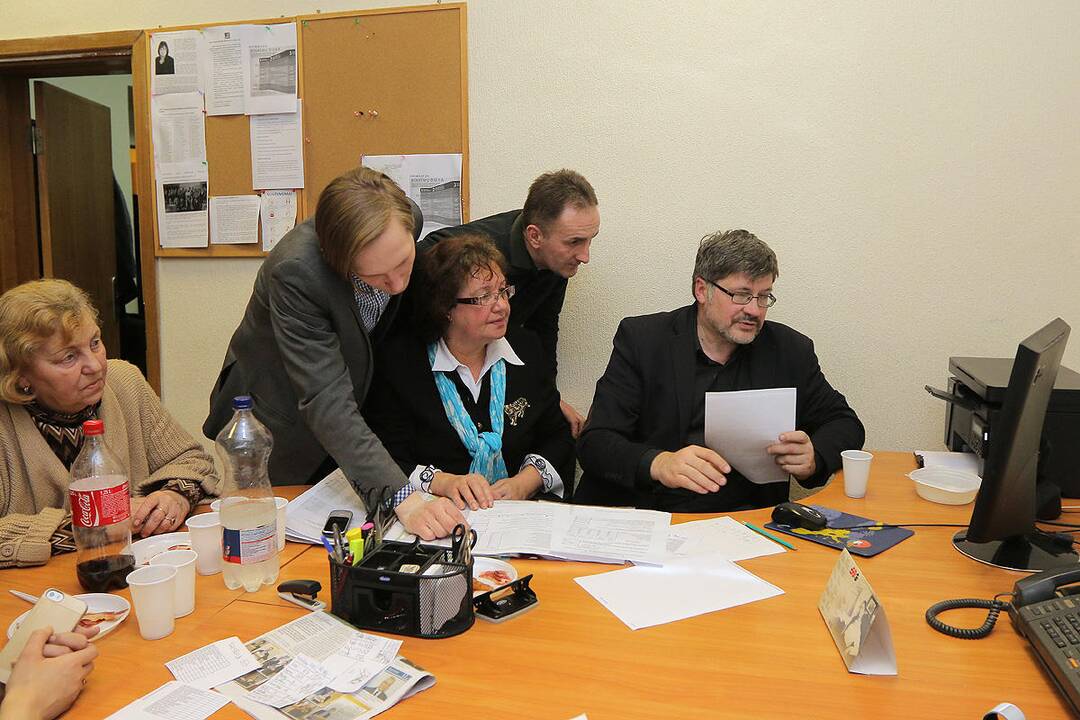 Politikai laukia rezultatų