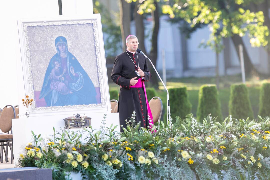 Popiežius Pranciškus meldėsi Santakos parke