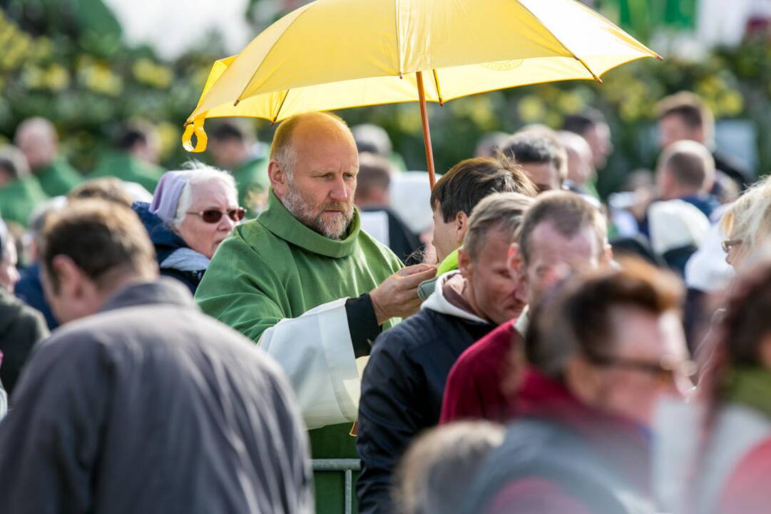Popiežius Pranciškus meldėsi Santakos parke