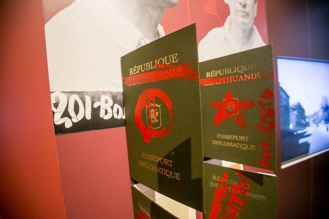 Parodos „Kuriančiajai Lietuvos diplomatijai – 100“ atidarymas