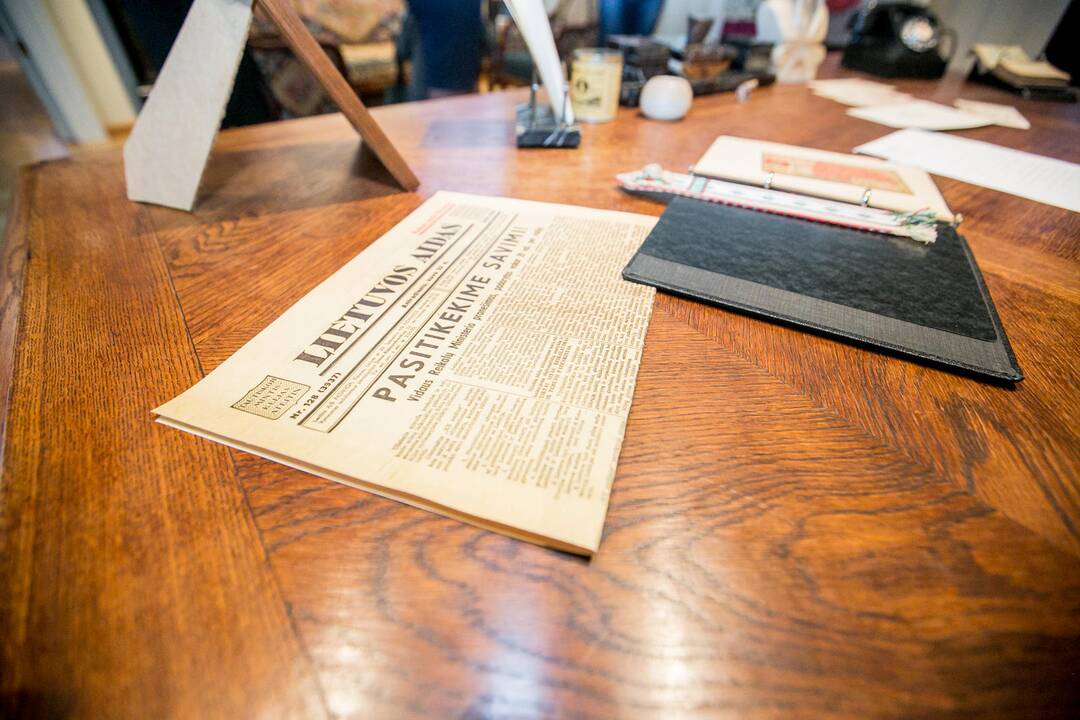 Parodos „Kuriančiajai Lietuvos diplomatijai – 100“ atidarymas