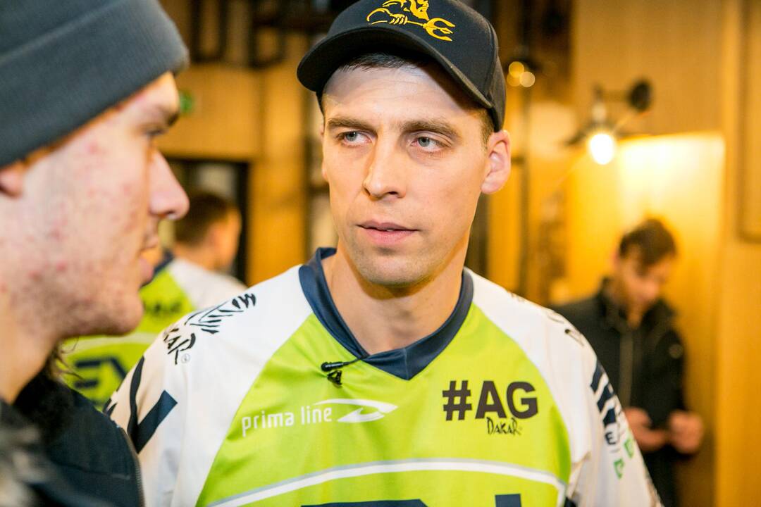 Dakaro ralyje debiutuosiančio Arūno Gelažninko komandos pristatymas
