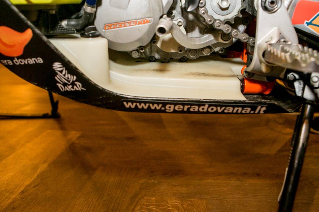 Dakaro ralyje debiutuosiančio Arūno Gelažninko komandos pristatymas