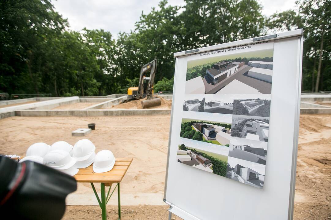 Zoologijos sode statoma gydykla