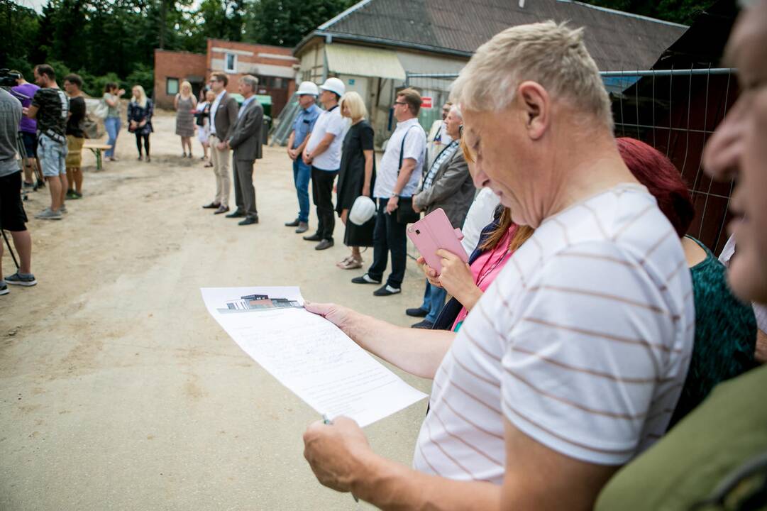 Zoologijos sode statoma gydykla