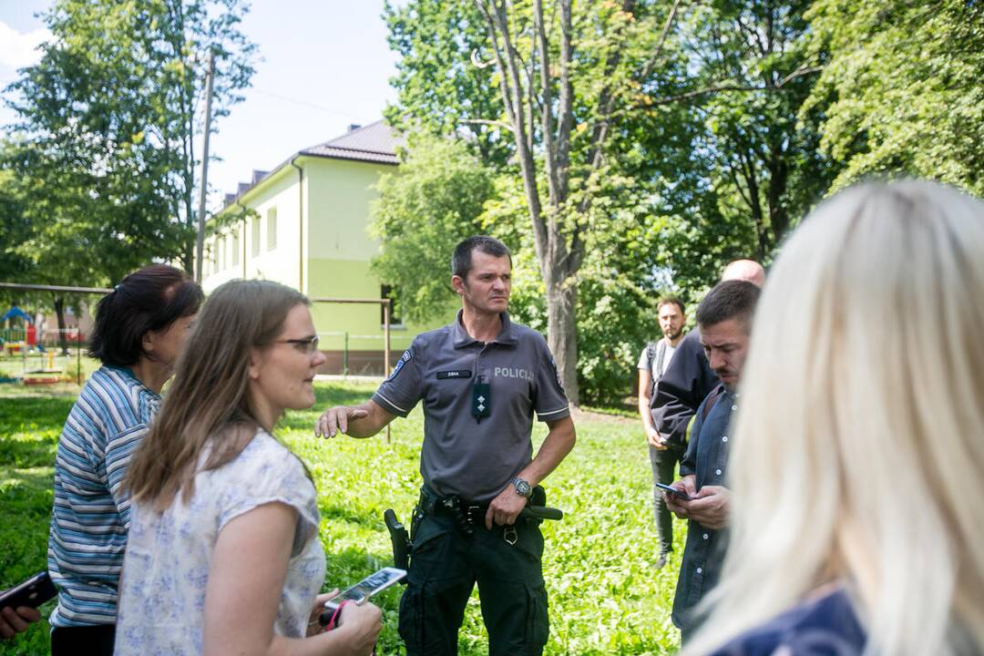 Kauno daugiabučio sienoje atsivėrė didžiulis plyšys