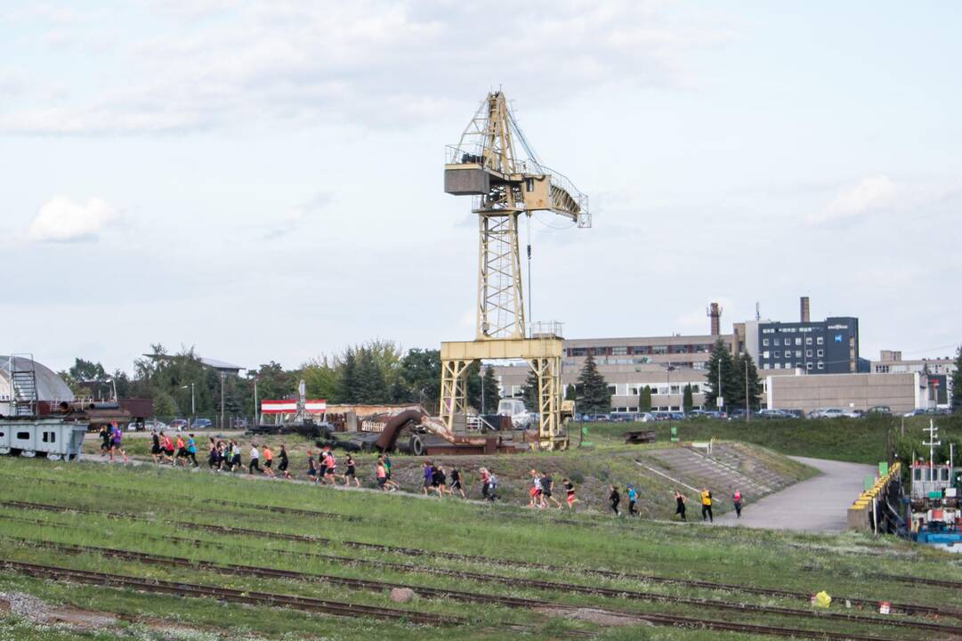 Netradicinė treniruotė baržoje