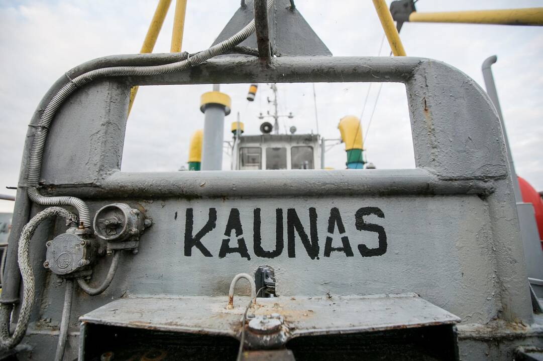 Netradicinė treniruotė baržoje
