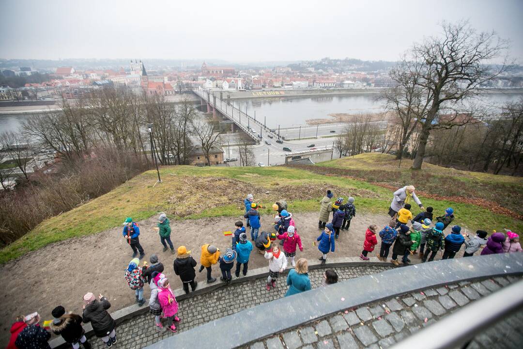 „Tautiška giesmė“ nuo Kauno kalvų