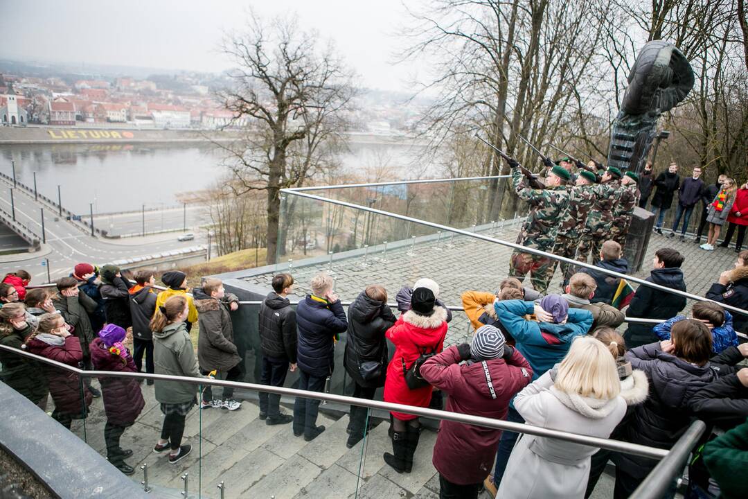 „Tautiška giesmė“ nuo Kauno kalvų