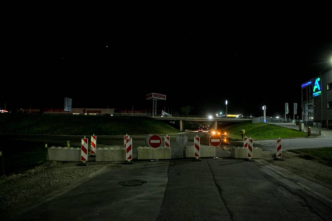 Kaunas uždaromas beveik trims paroms
