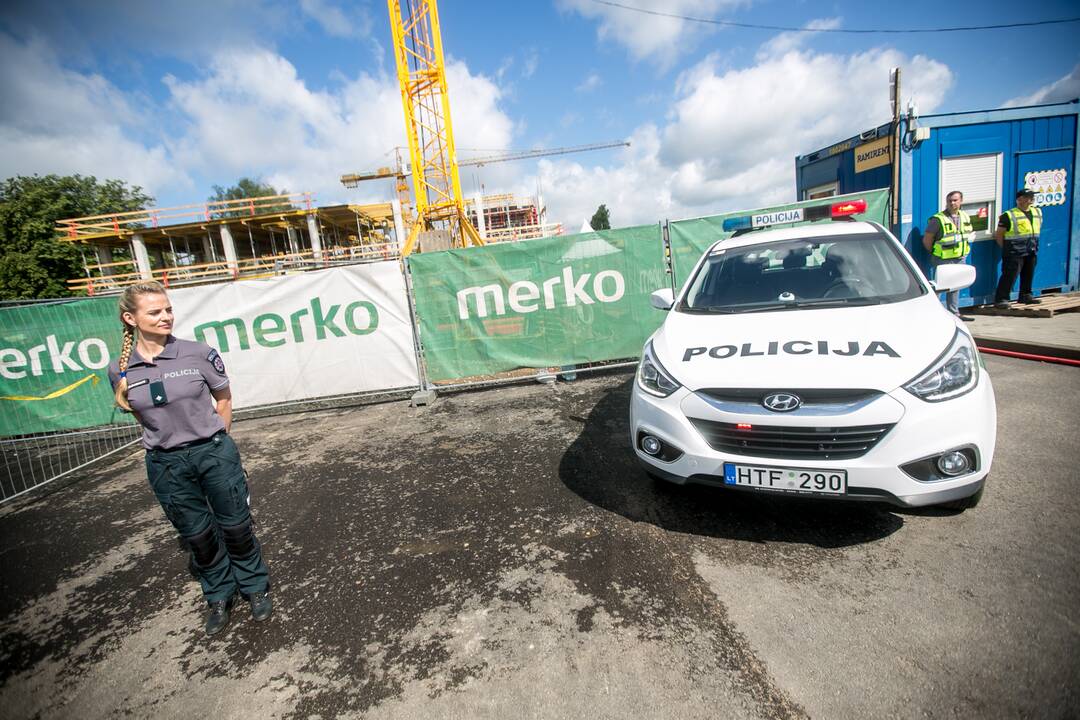 Naujojo policijos komisariato kapsulės įkasimas