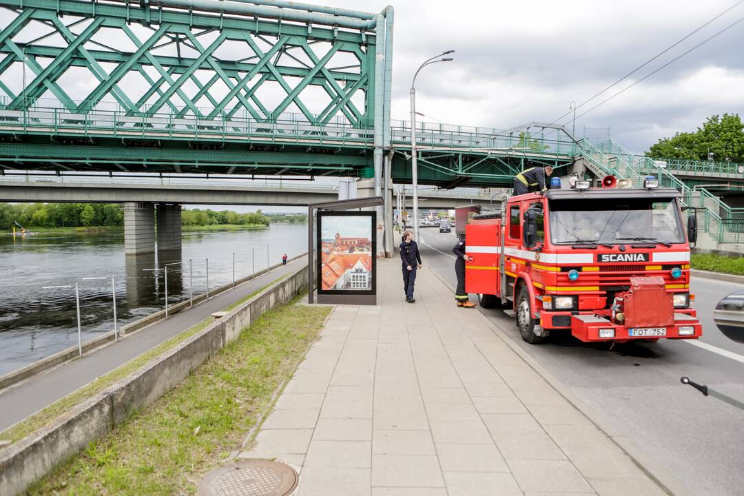 Žemuosiuose Šančiuose vėl teršiamas Nemunas