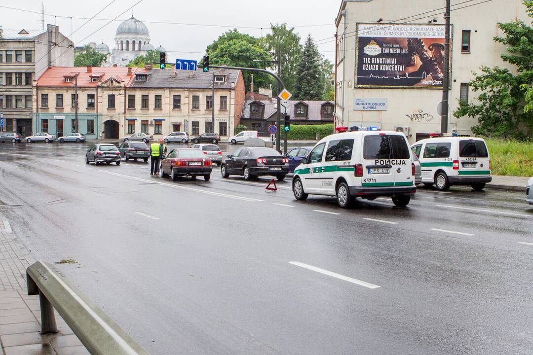 Avarija Parodos kalno papėdėje