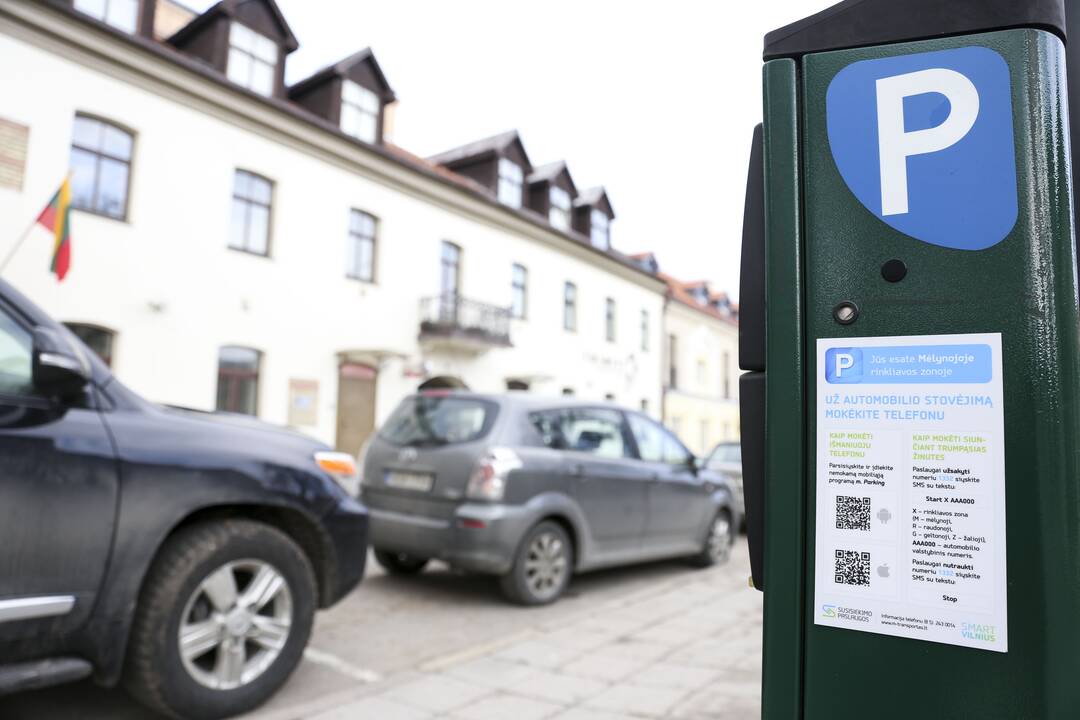 Sostinėje brangs automobilių stovėjimas