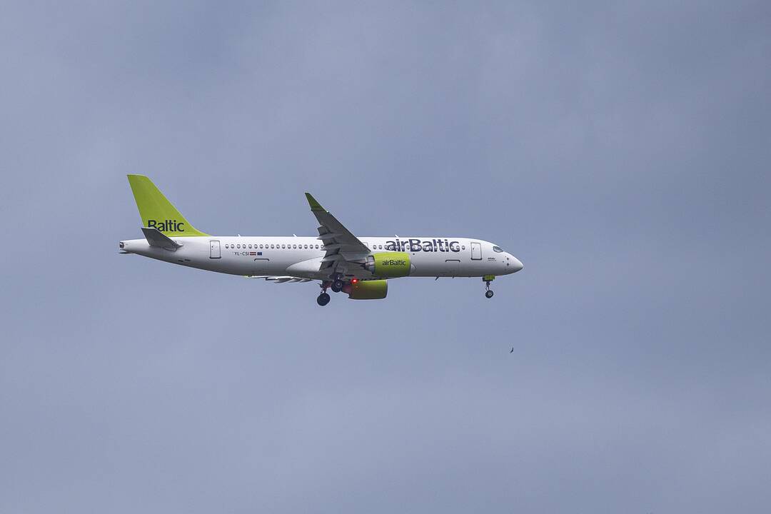 „Air Baltic“ žiemą dažnins skrydžius iš Vilniaus į Amsterdamą ir Dubajų