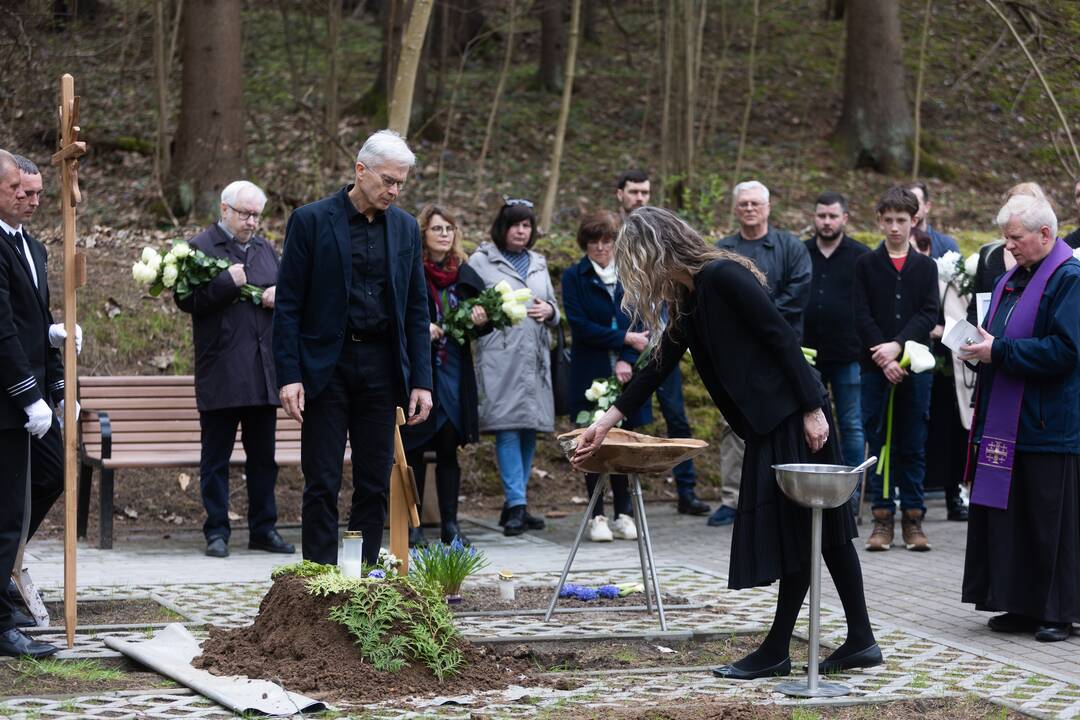 V. Žilinskaitės laidotuvės