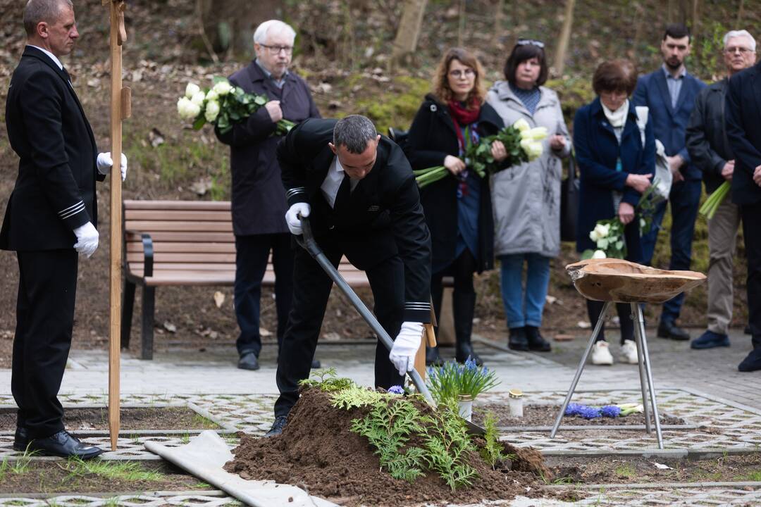 V. Žilinskaitės laidotuvės