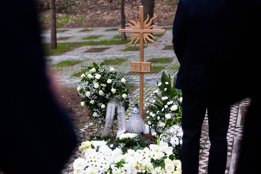 V. Žilinskaitės laidotuvės