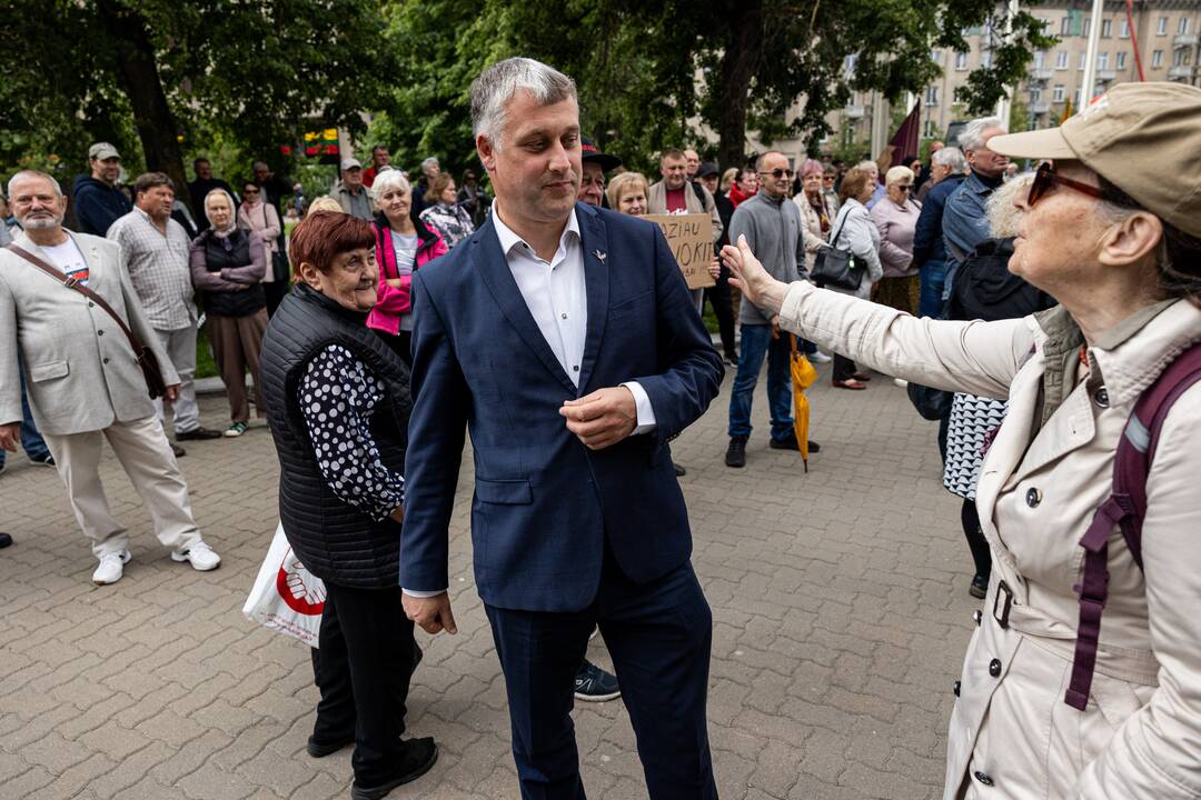 Protestas prieš NT mokestį prie Seimo